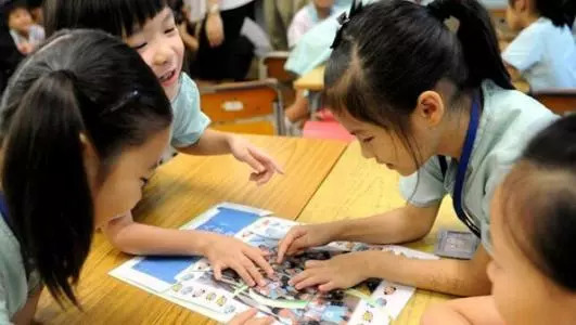 2024香港资料大全+正版资料_教育局称女童被泼开水系恶作剧,详细解读解释定义_X88.23.21