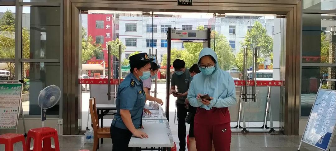 澳门三码三期必中一期,物流解答解释落实_运动款96.621