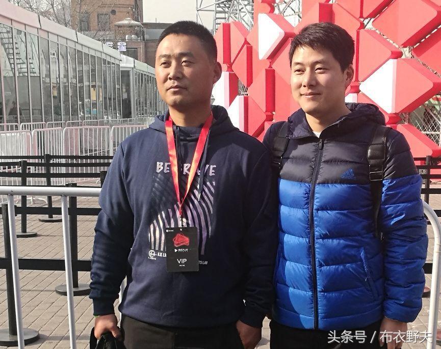 农民王小展现乡村生活的真实面貌的最新视频