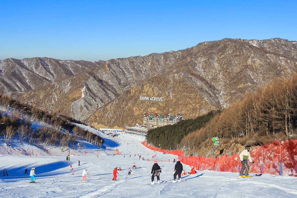 探秘万龙滑雪胜地，最新雪图揭秘雪况变化