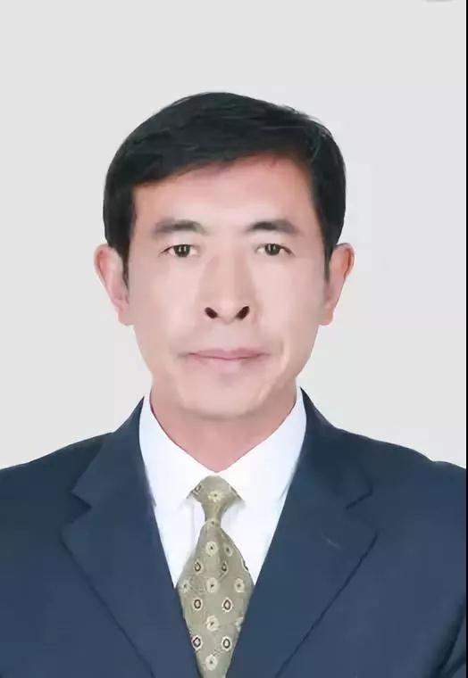 昭通人大最新任免名单及启程探索自然美景之旅